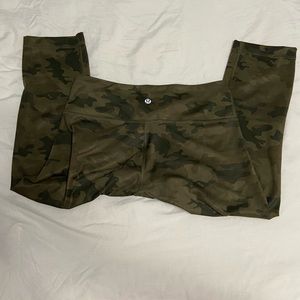 Lululemon Green Camo Capri Leggings